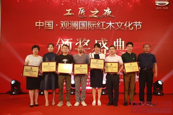 国方家居从近千家企业中脱颖而出，斩获2018深圳红木展“鲁班奖”