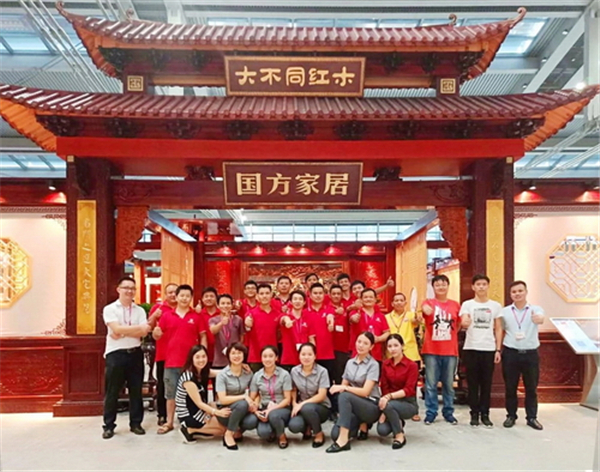 国方家居2018年深圳红木展展馆设计大气磅礴