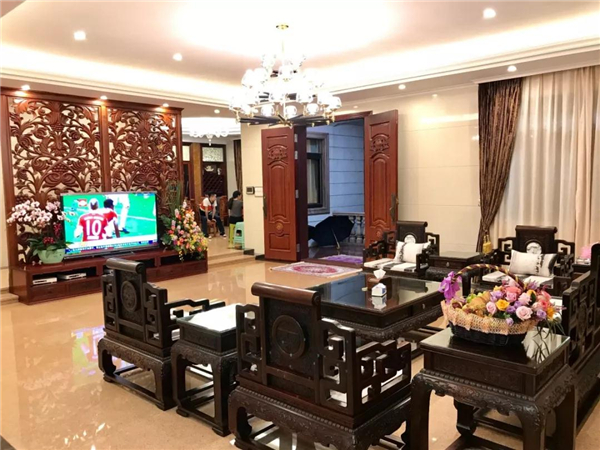 国方家居大红酸枝沙发