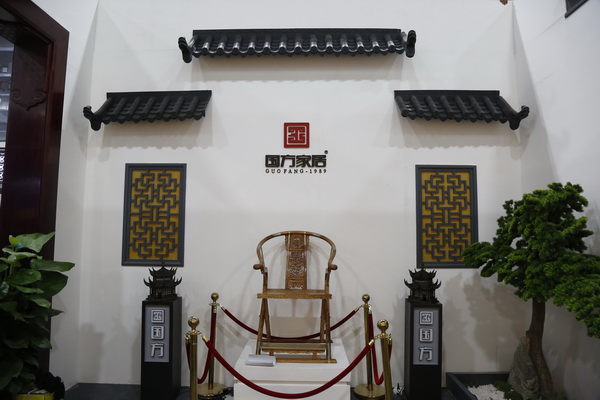 国方家居建博会展馆大气典雅，极具中国底蕴